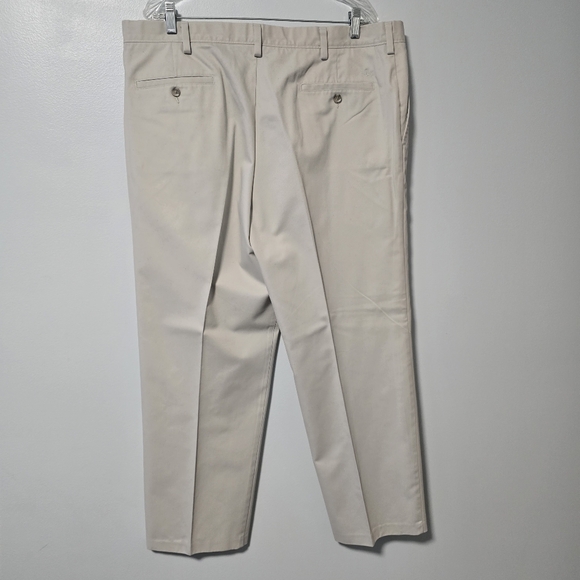 Dockers Signature Classic Fit Khaki Pants Size  40/30 - Picture 9 of 13